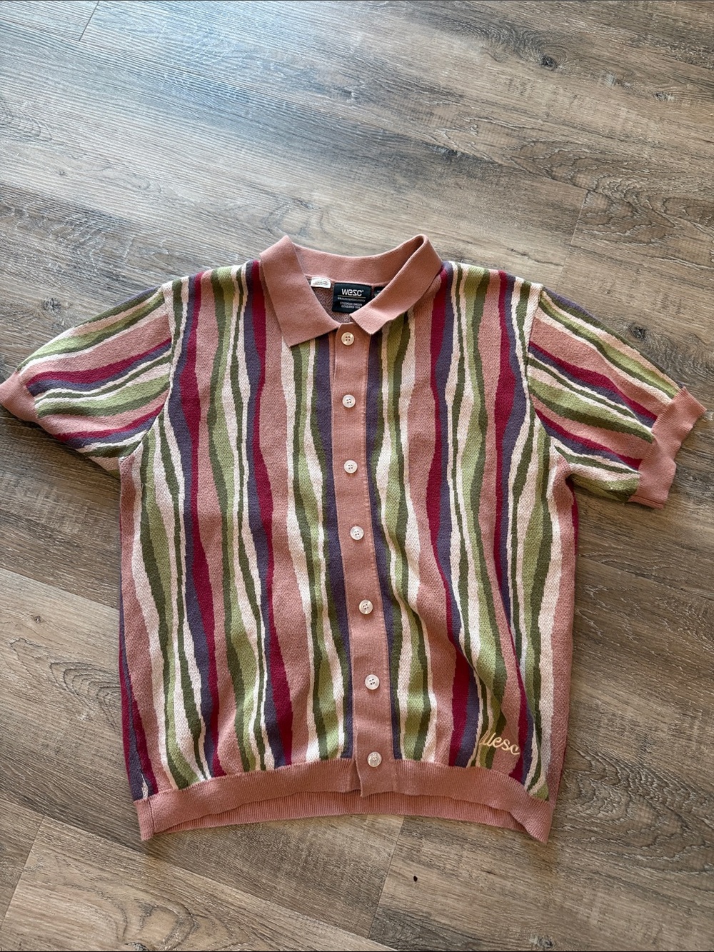Wesc button down sweater sz l